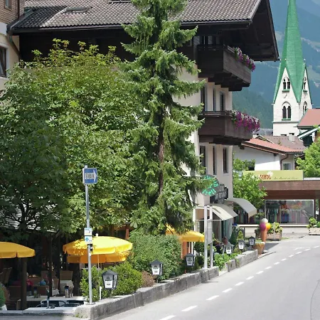 Lovely Chalet In With Private Garden * Mayrhofen