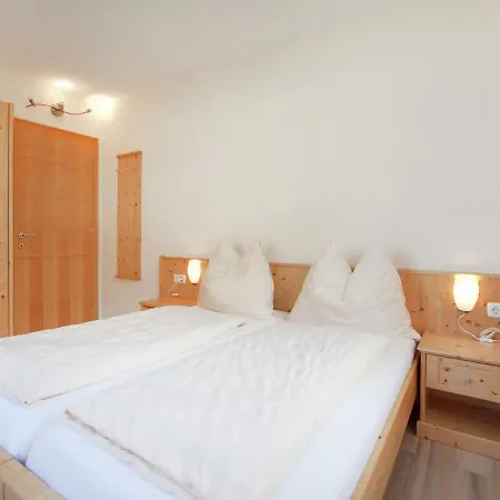 Lovely Chalet In With Private Garden מאיירהופן