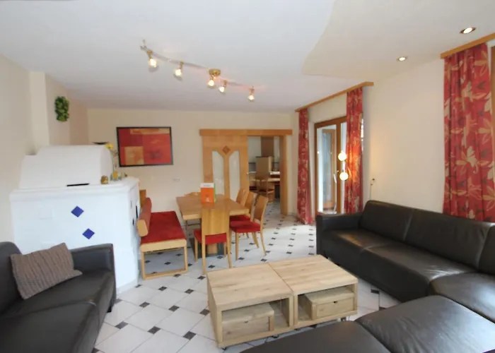 Lovely Chalet In With Private Garden Casa vacanze *