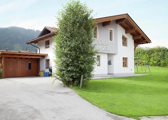 Lovely Chalet In With Private Garden Casa vacanze *