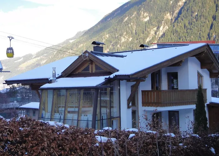 Casa vacanze Lovely Chalet In With Private Garden