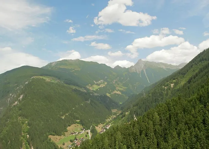 Lovely Chalet In With Private Garden Casa vacanze