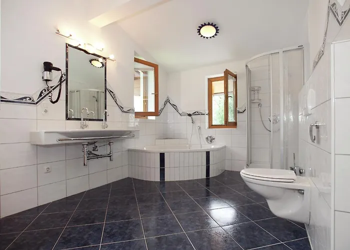 Lovely Chalet In With Private Garden Mayrhofen