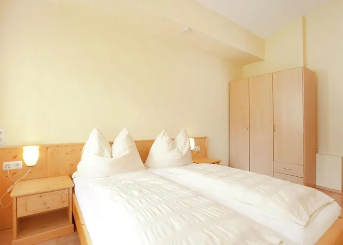 Lovely Chalet In With Private Garden * Mayrhofen