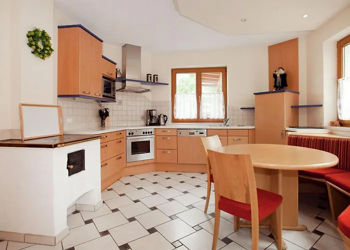 Lovely Chalet In With Private Garden * Mayrhofen