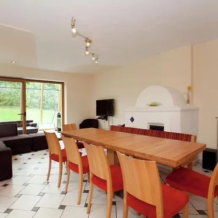 Feriehus Lovely Chalet In With Private Garden